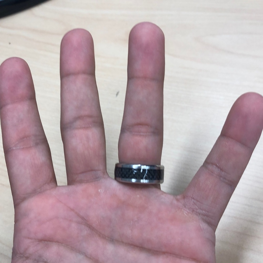 Ring - Picture 2 of 5